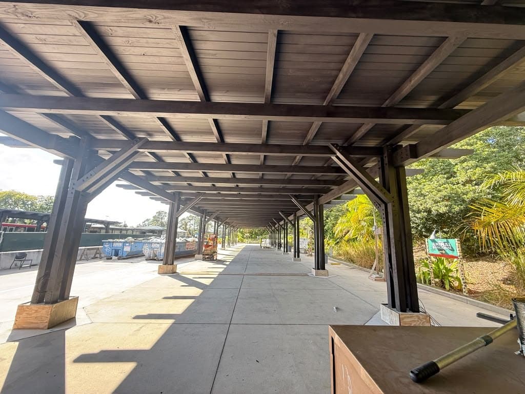 Steel structure canopy painting - commercial walkway